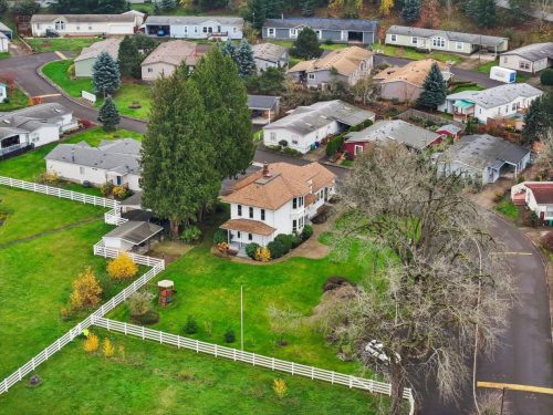 Aerial view of homes community